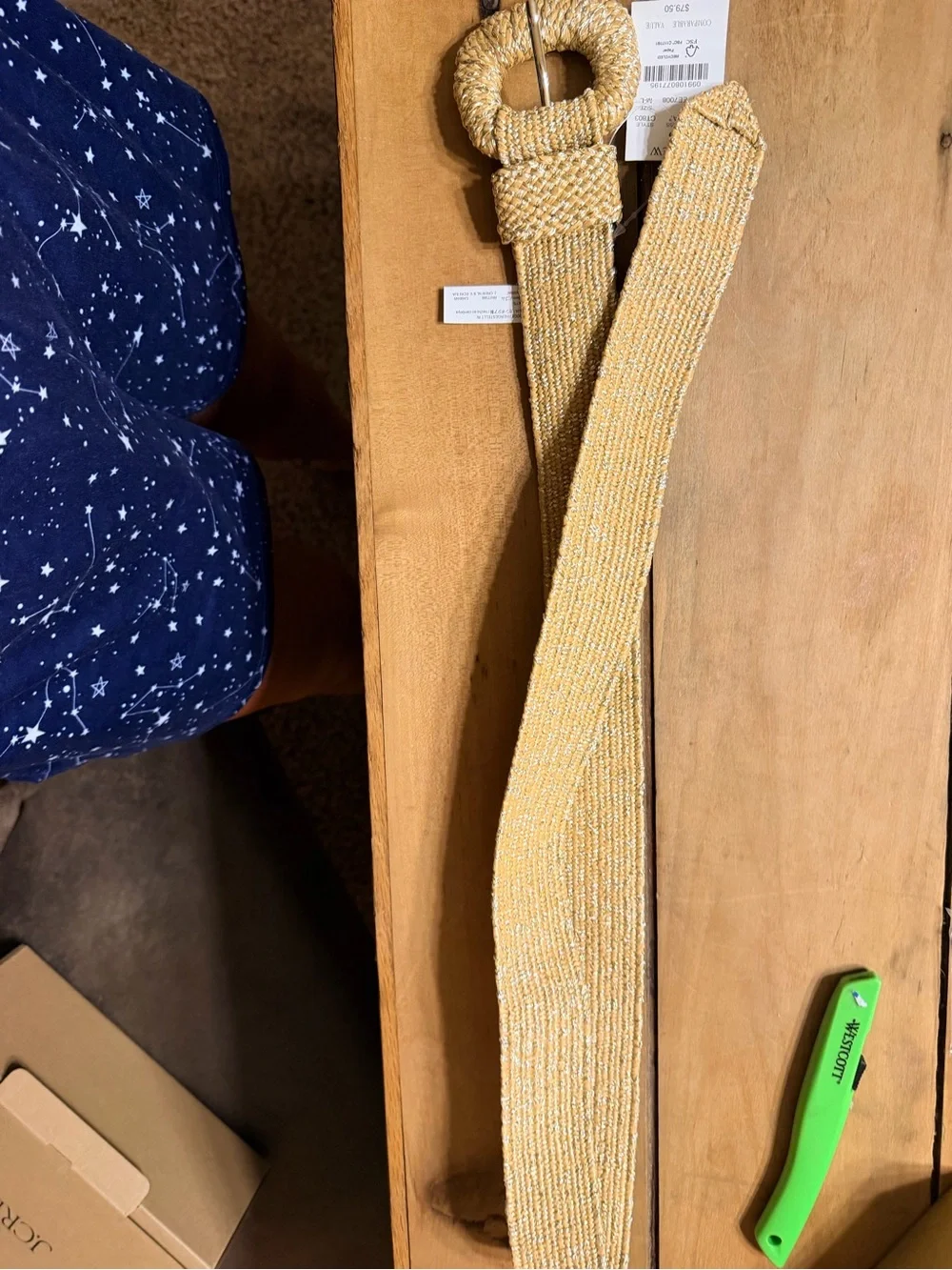 Woven Straw Round-Buckle Belt in Natural